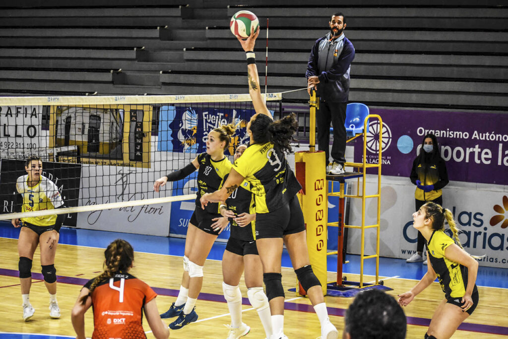 Aguere contra Mairena en Superliga 2 del voley femenino