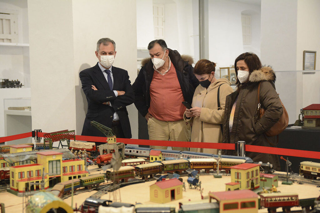 Exposición de ferrocarriles, Alcalde de Tomares y Comisarios