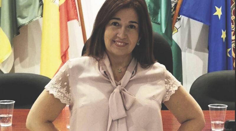 Cyra de la Cruz delegada de desarrollo local