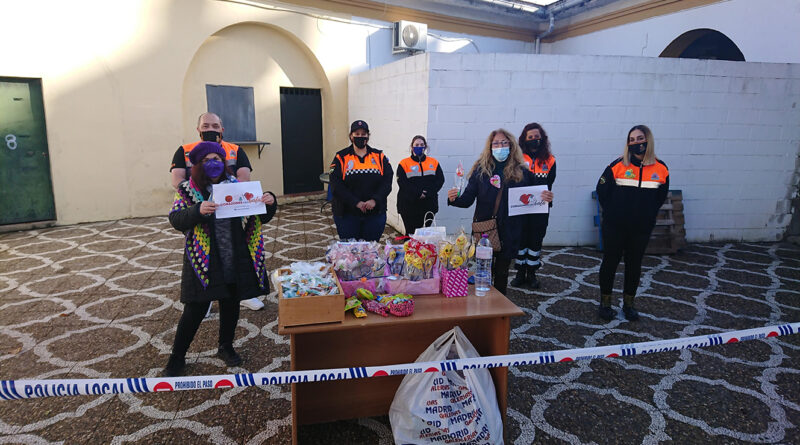 Corazones con bata entrega más de cien regalos