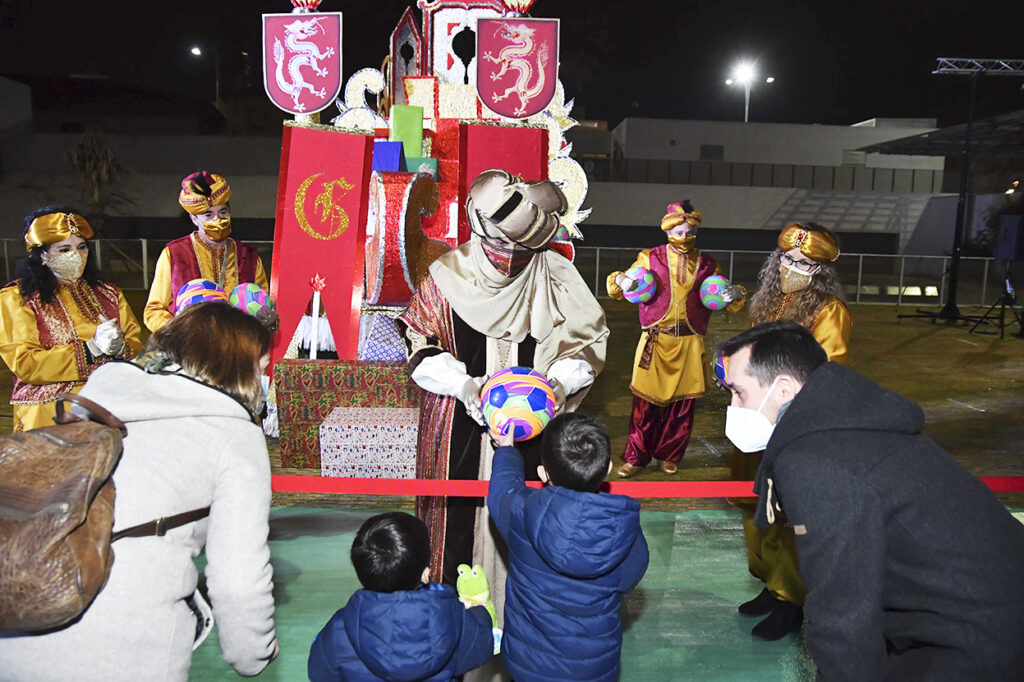 Los Reyes Magos llegan a Tomares