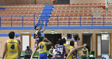 Partido de baloncesto senior Mairena - Pilas