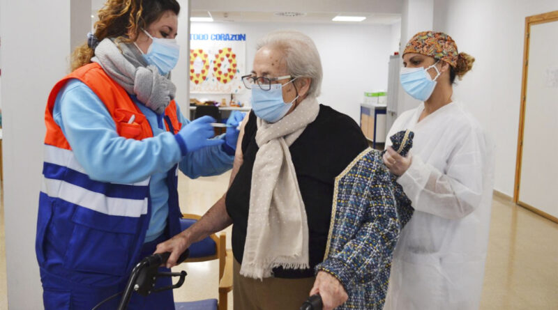 Las vacunaciones no evitan el cierre perimetral de San Juan