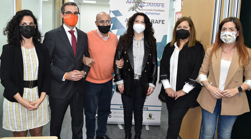 La consejera de Igualdad en el Centro AFA Aljarafe