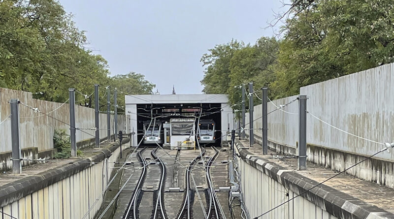 Metro de Sevilla entre Ciudad Expo y San Juan Alto más intervalo el domingo