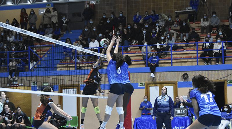 Mairena Voley Club casi araña un punto al líder