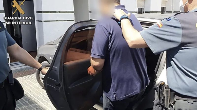 Detenido en Mairena por grabar a mujeres en los aseos de una clínica