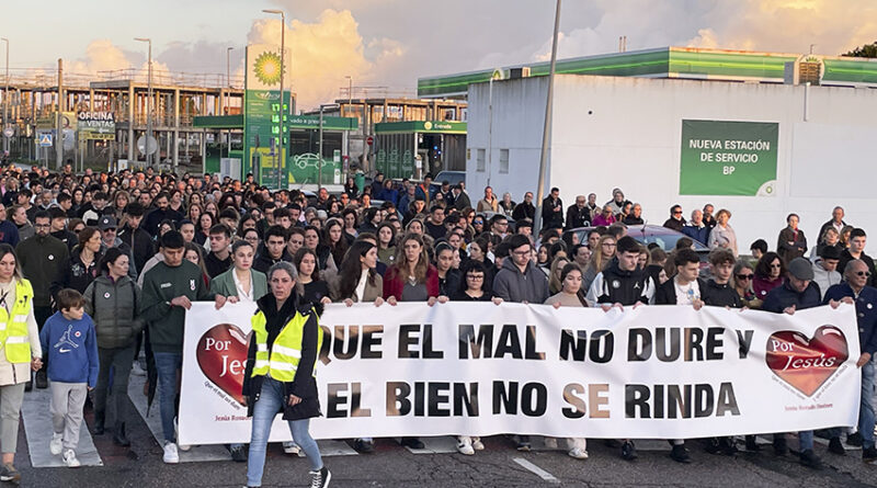 Un millar de manifestantes en Palomares por el joven asesinado