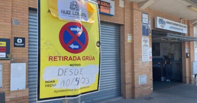 El Ayuntamiento de Mairena del Aljarafe cierra comercios por falta de gestión y diálogo