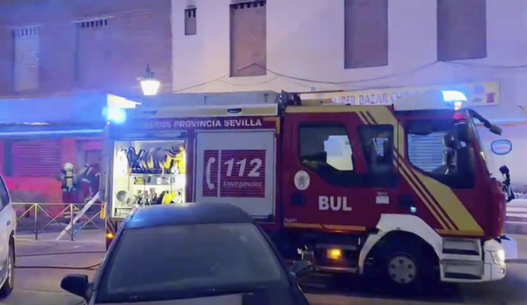 Rescatado un joven de Palomares de un incendio