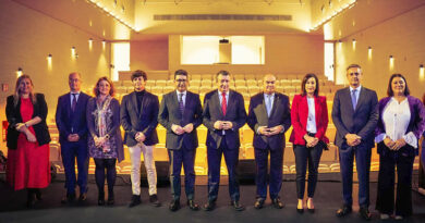 Palomares del Río ha inaugurado su nuevo teatro