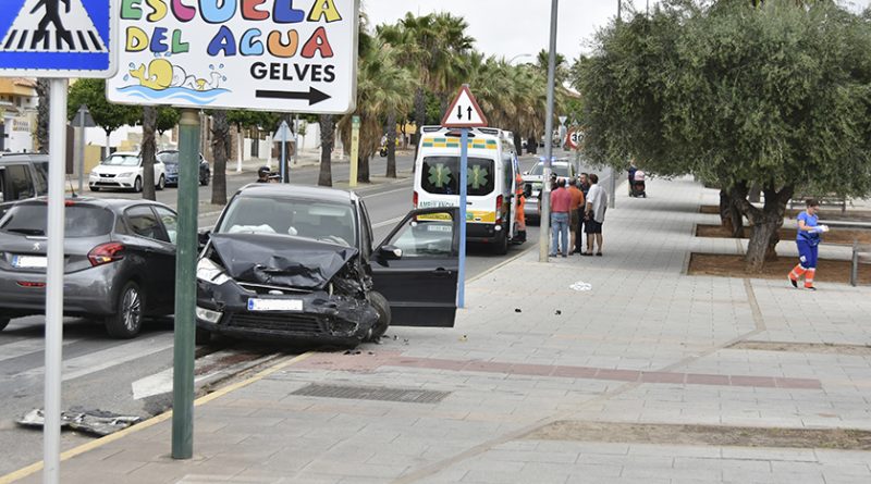Cuatro heridos en un accidente de tráfico en Mairena del Aljarafe