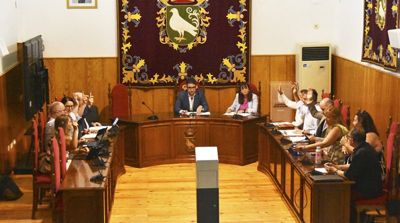 Palomares aprueba recurrir la sentencia favorable a la gasolinera