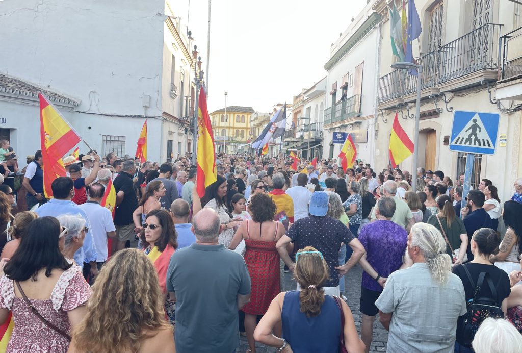 Ceuta sacude a España y pone contra las cuerdas a Sánchez