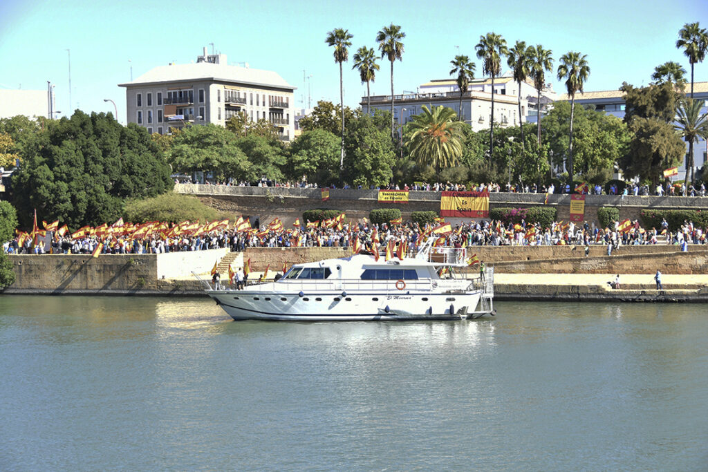 Muelle de la Sal el día de la Fiesta Nacional