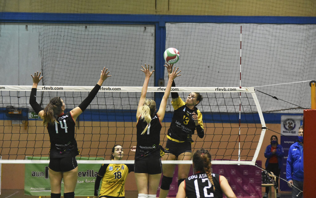 Partido Mairena Voley Club y Energy Atarfe