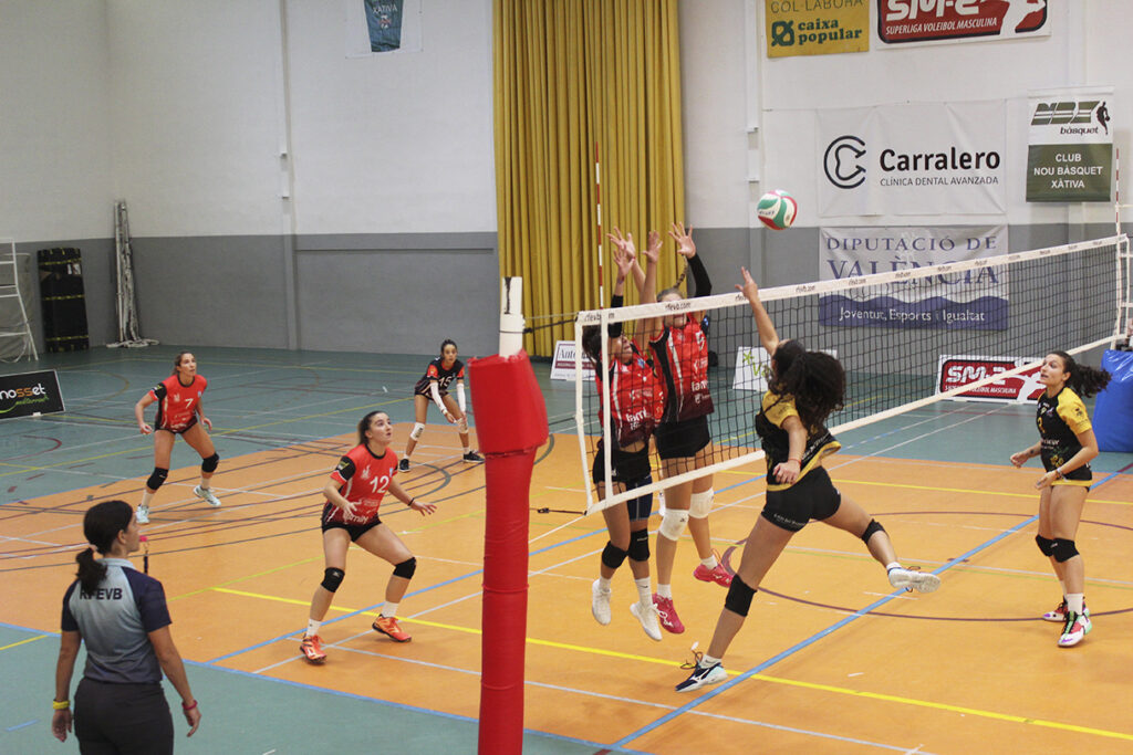 Mairena Voley Club gana 0-3 a Xátiva