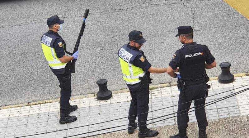 Reciben a pedradas a la Policía