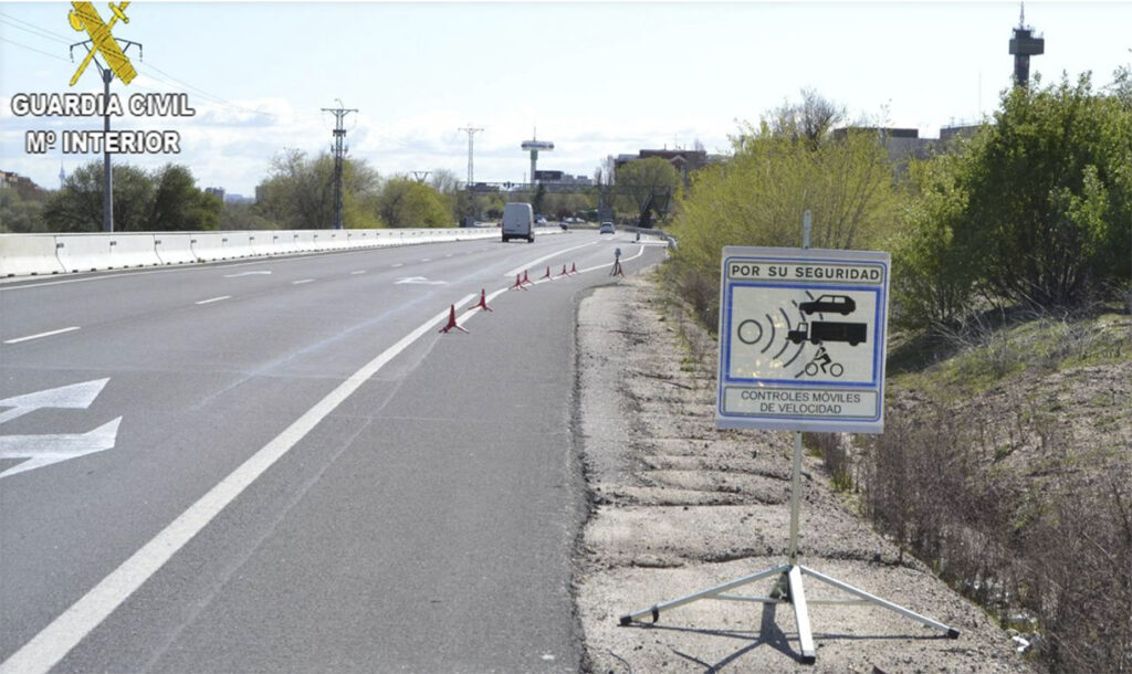 Imputado por conducir a 204 Km/h en una vía de 90